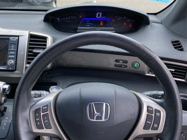 HONDA FREED 2012