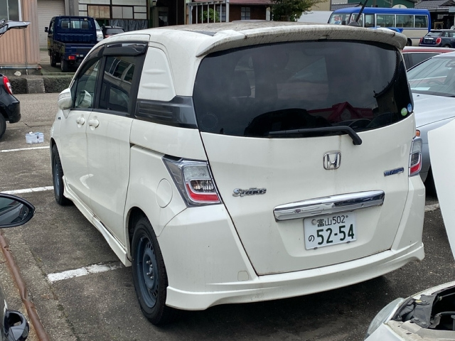 HONDA FREED 2012