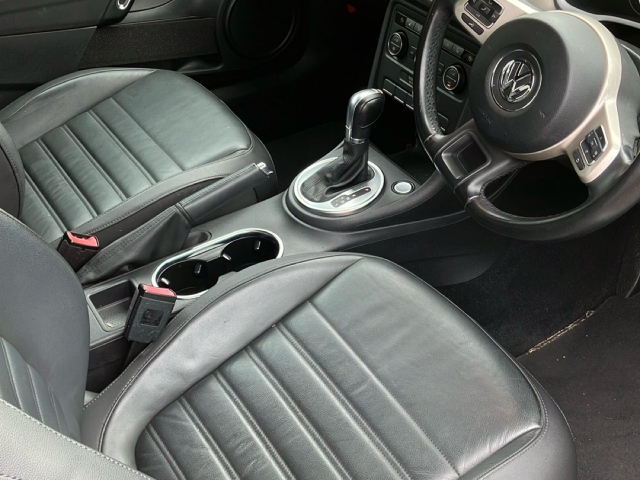 VOLKSWAGEN THE BEETLE 2016