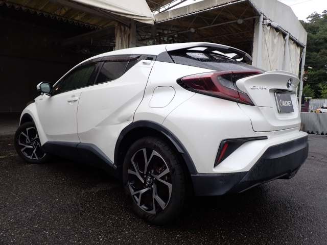 TOYOTA C-HR 2017