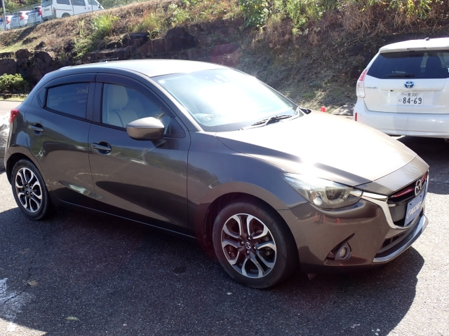 MAZDA DEMIO 2014