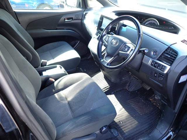 TOYOTA ESTIMA 2016