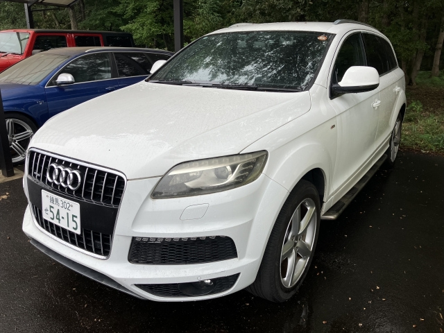 AUDI Q7 2012