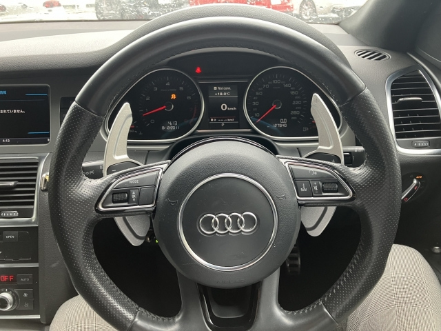 AUDI Q7 2012