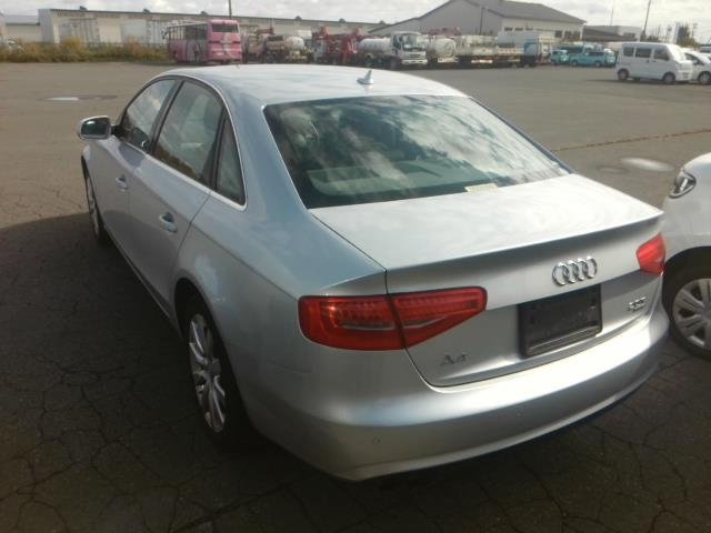 AUDI A4 2013