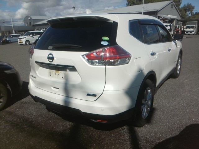 NISSAN X-TRAIL 2016