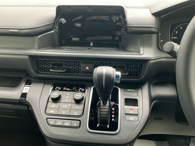 HONDA STEP WAGON 2025