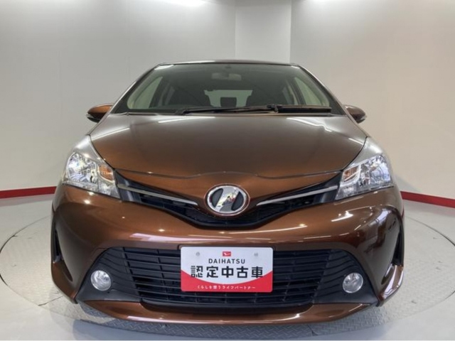 TOYOTA VITZ 2014