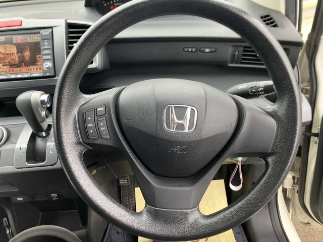 HONDA FREED 2010