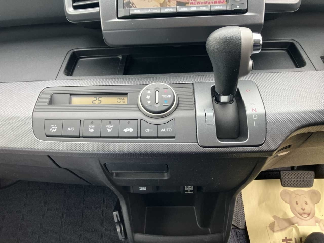 HONDA FREED 2010