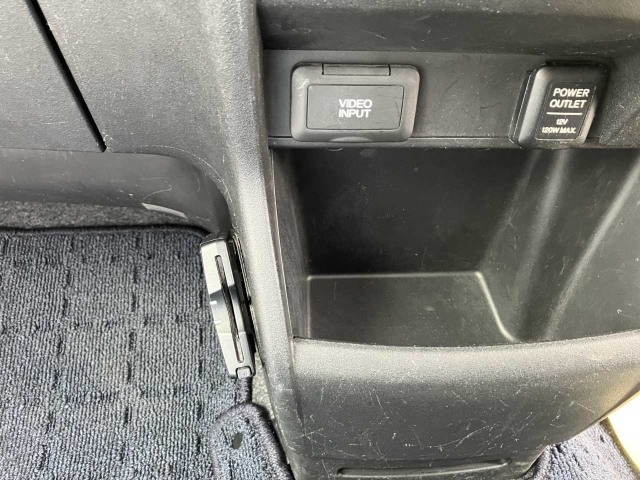 HONDA FREED 2010