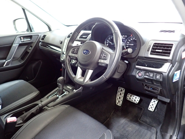 SUBARU FORESTER 2018