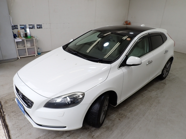 VOLVO V40 2013