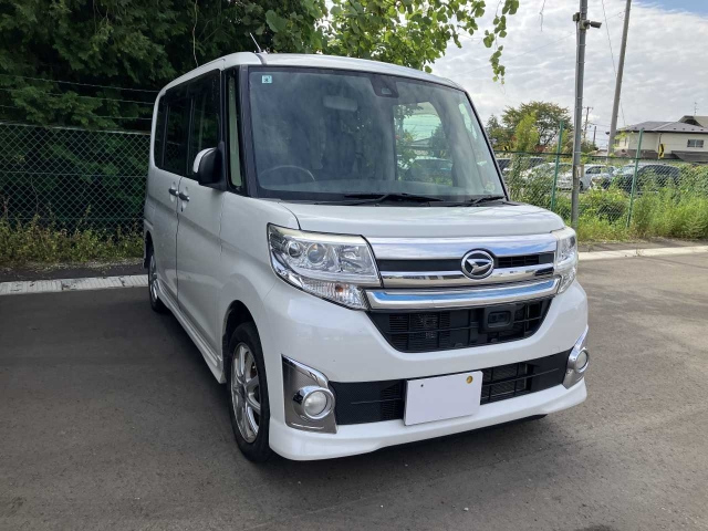 DAIHATSU TANTO 2015