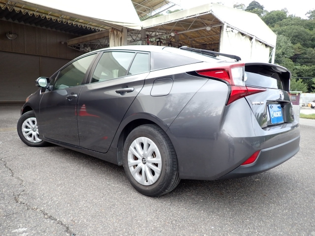 TOYOTA PRIUS 2020