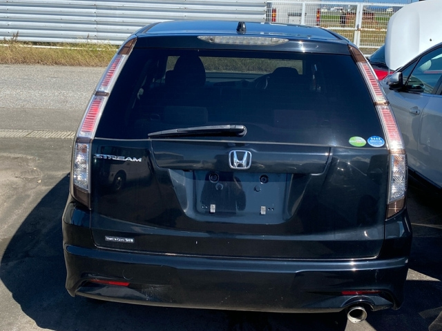 HONDA STREAM 2010