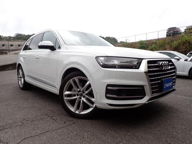 AUDI Q7 2017