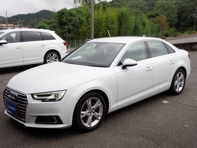 AUDI A4 2018