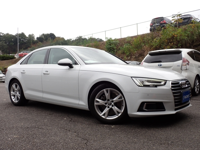 AUDI A4 2018