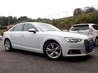 AUDI A4 2018