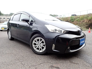TOYOTA PRIUS ALPHA 2016