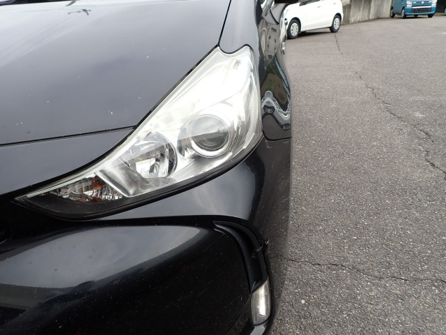 TOYOTA PRIUS ALPHA 2016