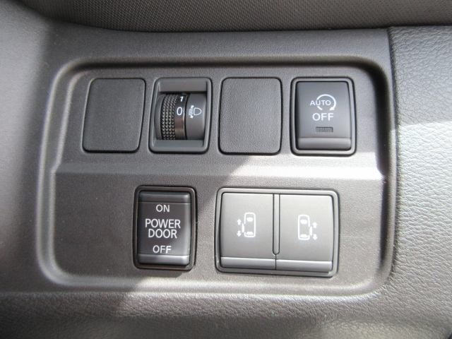 NISSAN SERENA 2022