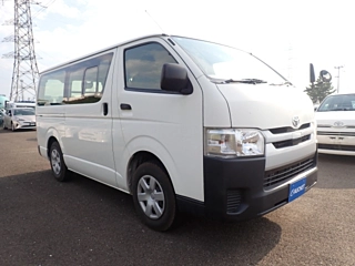 TOYOTA HIACE VAN 2019