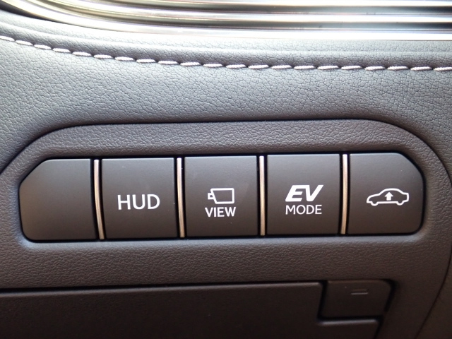 LEXUS LS 2021