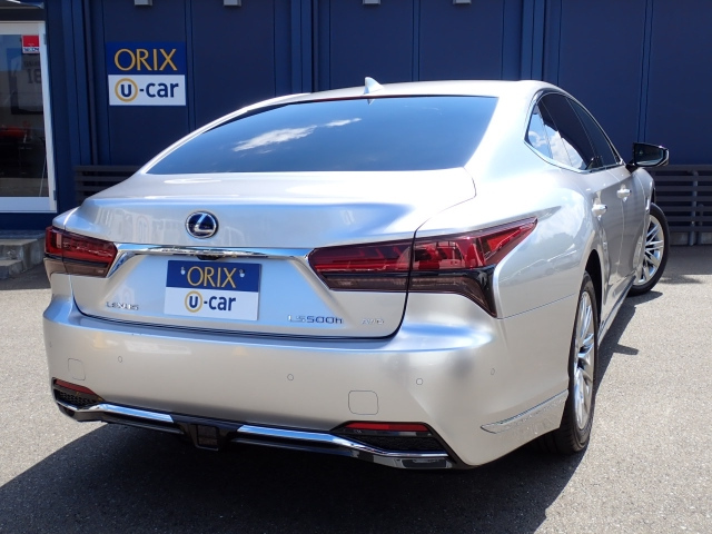 LEXUS LS 2021