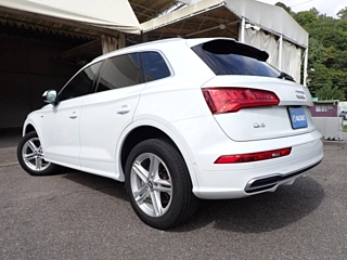 Заказать AUDI Q5
