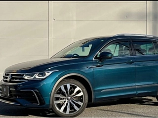 Заказать VOLKSWAGEN TIGUAN