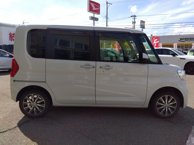 DAIHATSU TANTO 2019