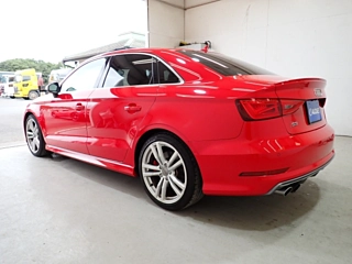 Заказать AUDI S3