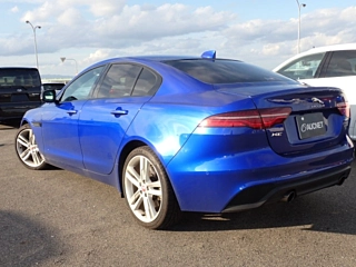 Заказать JAGUAR XE