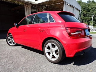 Заказать AUDI A1