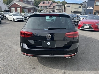 Заказать VOLKSWAGEN PASSAT VARIANT