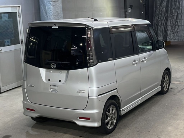 NISSAN ROOX 2010