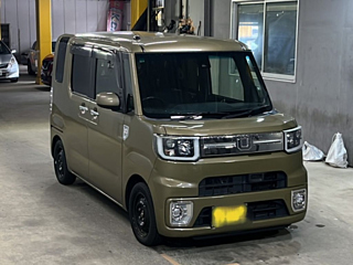 DAIHATSU WAKE 2016