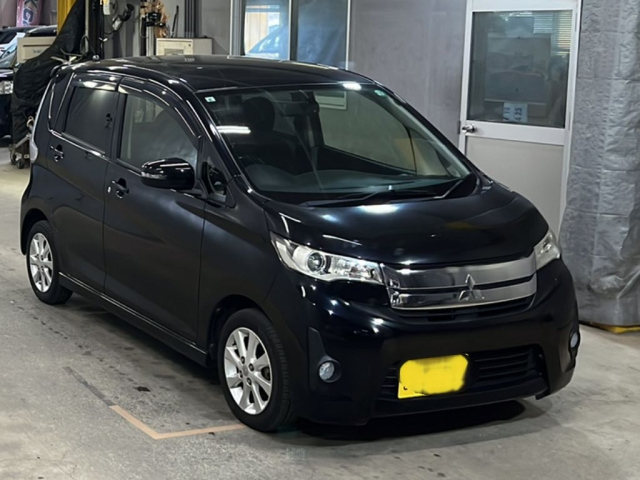 MITSUBISHI EK CUSTOM 2013