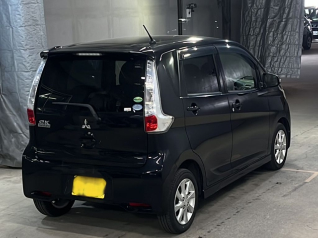 MITSUBISHI EK CUSTOM 2013