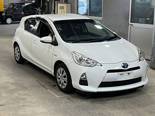 TOYOTA AQUA 2014