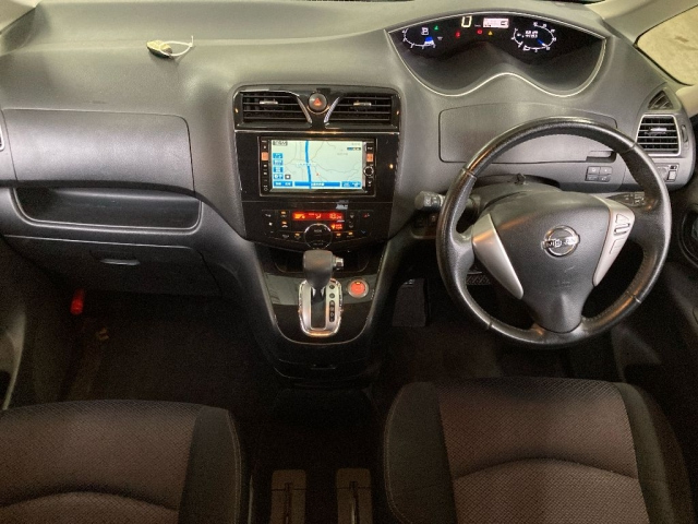 NISSAN SERENA 2012