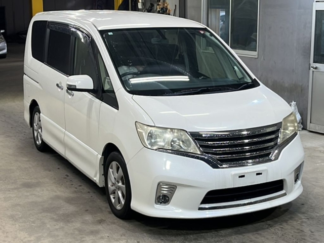 NISSAN SERENA 2012