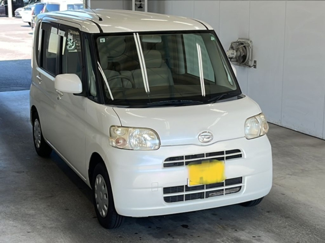 DAIHATSU TANTO 2009