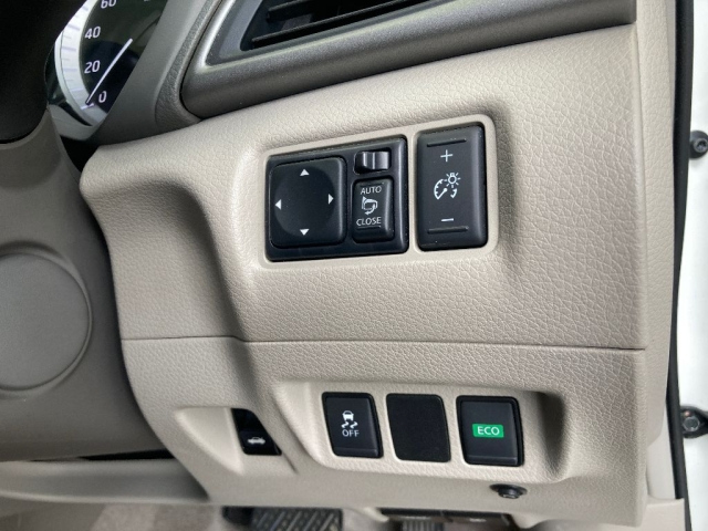NISSAN SYLPHY 2017
