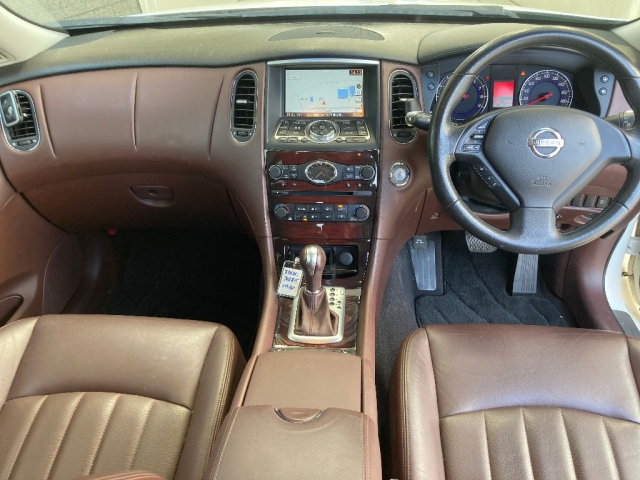 NISSAN SKYLINE CROSSOVER 2010