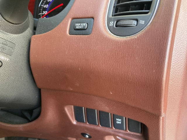 NISSAN SKYLINE CROSSOVER 2010
