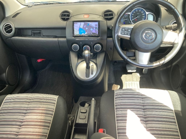 MAZDA DEMIO 2013