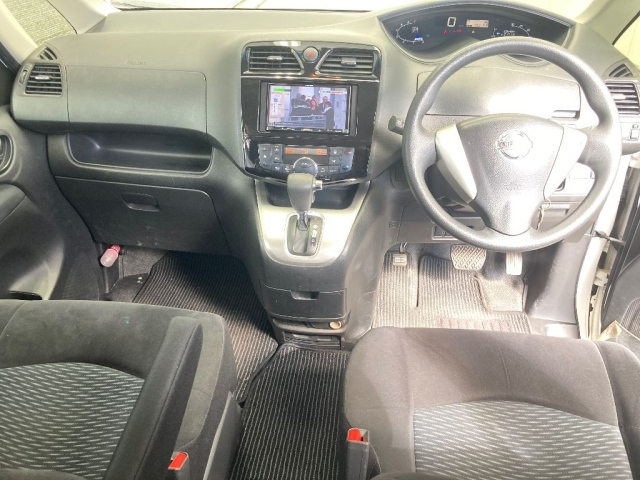 NISSAN SERENA 2014